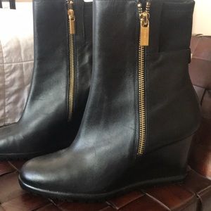 Michael Kors Black leather boots 7.5